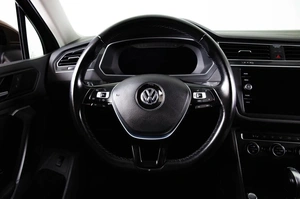 Внедорожник Volkswagen Tiguan 2018 года, 3129000 рублей, Пермь