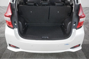 Хетчбэк Nissan Note 2017 года, 1049000 рублей, Кемерово