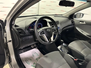 Хетчбэк Hyundai Solaris 2013 года, 865000 рублей, Красноярск