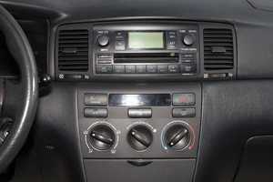 Хетчбэк Toyota Corolla 2005 года, 709000 рублей, Новосибирск