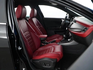 Хетчбэк Alfa Romeo Giulietta 2014 года, 2399077 рублей, Москва