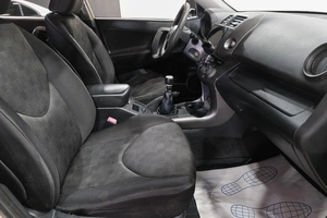 Внедорожник Toyota RAV4 2010 года, 1299000 рублей, Новокузнецк