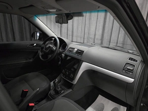 Внедорожник Skoda Yeti 2011 года, 699000 рублей, Красноярск