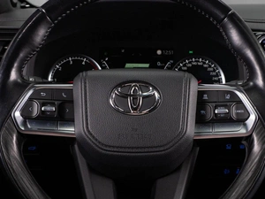 Внедорожник Toyota Land Cruiser 2021 года, 10500000 рублей, Тюмень