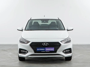 Седан Hyundai Solaris 2019 года, 1299999 рублей, Москва