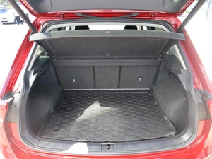 Внедорожник Volkswagen Tiguan 2020 года, 2470000 рублей, Курск