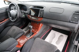 Седан Toyota Camry 2005 года, 1049000 рублей, Красноярск