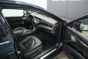 Седан Toyota Camry 2018 года, 2580000 рублей, Курск