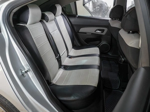Седан Chevrolet Cruze 2011 года, 869000 рублей, Воронеж