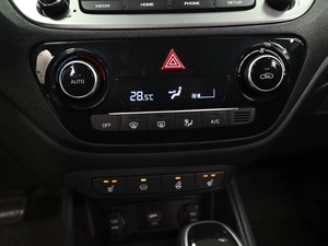 Седан Hyundai Solaris 2019 года, 1598000 рублей, Ставрополь