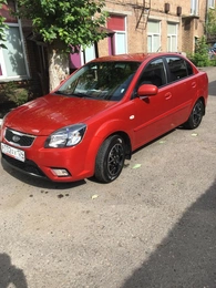 Седан Kia Rio 2011 года, 580000 рублей, Красноярск