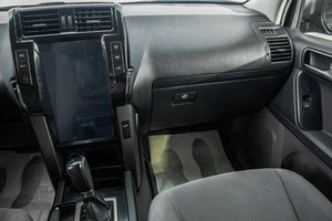 Внедорожник Toyota Land Cruiser Prado 2012 года, 2799000 рублей, Барнаул