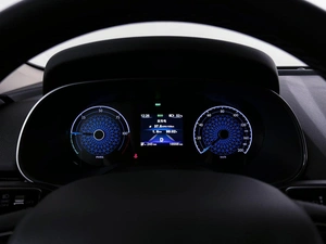 Седан Hongqi E-QM5 2022 года, 2169050 рублей, Москва