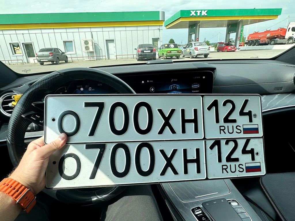 О 700 ХН 124 150000 рублей, Красноярск