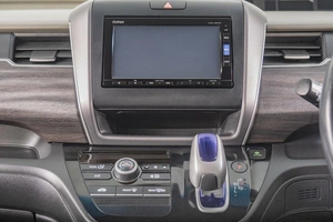 Минивэн Honda Freed 2017 года, 1629000 рублей, Томск
