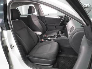 Седан Volkswagen Jetta 2012 года, 1060000 рублей, Воронеж