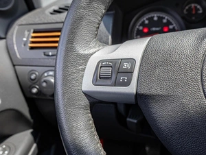 Хетчбэк Opel Astra 2013 года, 540000 рублей, Краснодар