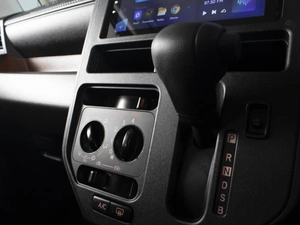 Минивэн Toyota Roomy 2018 года, 998000 рублей, Омск