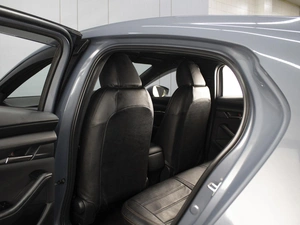 Хетчбэк Mazda 3 2019 года, 1750000 рублей, Омск
