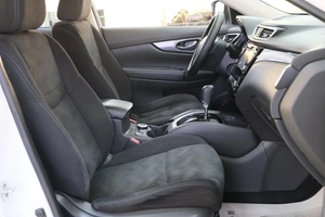 Внедорожник Nissan X-Trail 2017 года, 1799000 рублей, Омск