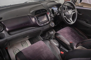 Хетчбэк Honda Fit 2008 года, 599000 рублей, Томск