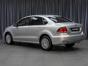 Седан Volkswagen Polo 2016 года, 1049000 рублей, Тюмень