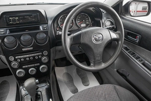 Седан Mazda Atenza 2002 года, 459000 рублей, Барнаул