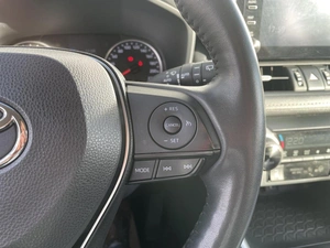 Внедорожник Toyota RAV4 2021 года, 3050000 рублей, Ярославль