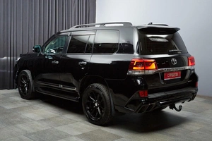 Внедорожник Toyota Land Cruiser 2016 года, 7000000 рублей, Красноярск