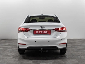 Седан Hyundai Solaris 2019 года, 1349000 рублей, Красноярск