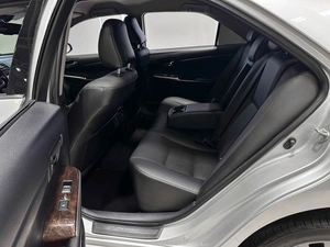 Седан Toyota Camry 2015 года, 1870000 рублей, Красноярск
