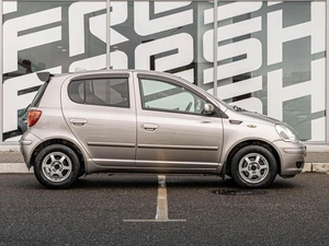 Хетчбэк Toyota Vitz 2003 года, 465000 рублей, Краснодар