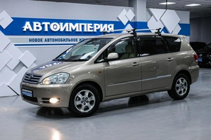 Минивэн Toyota Ipsum 2001 года, 768000 рублей, Солонцы