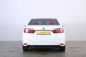 Седан Toyota Camry 2016 года, 2299000 рублей, Омск