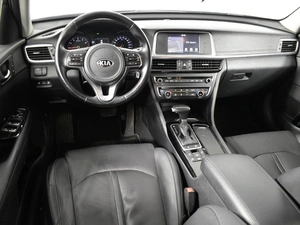 Седан Kia Optima 2018 года, 1735100 рублей, Казань