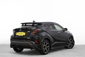 Внедорожник Toyota C-HR 2017 года, 2499000 рублей, Барнаул