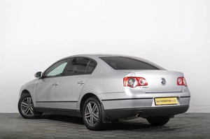 Седан Volkswagen Passat 2008 года, 679000 рублей, Томск