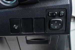 Хетчбэк Toyota Auris 2015 года, 1319000 рублей, Челябинск