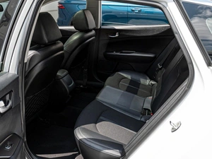 Седан Kia Optima 2018 года, 2288000 рублей, Краснодар