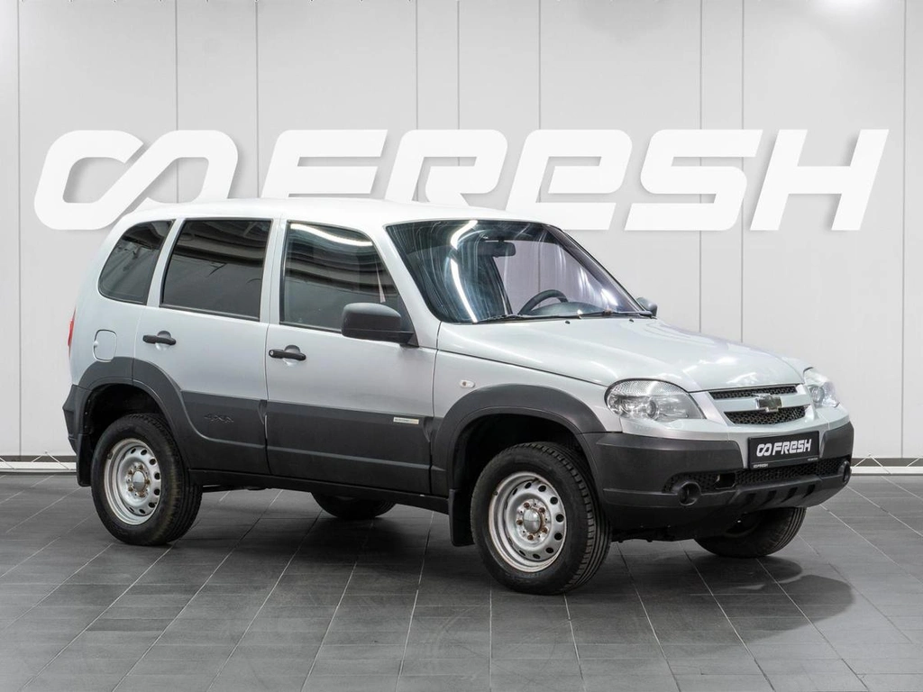 Внедорожник Chevrolet Niva 2013 года, 454000 рублей, Сургут
