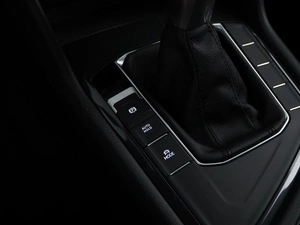 Внедорожник Volkswagen Tiguan 2022 года, 2499444 рублей, Москва