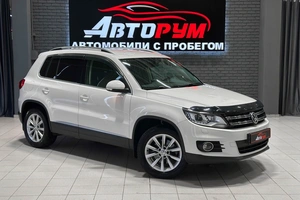 Внедорожник Volkswagen Tiguan 2012 года, 1397000 рублей, Красноярск