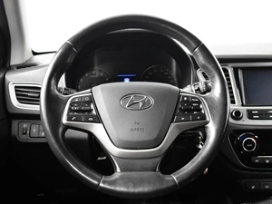 Седан Hyundai Solaris 2019 года, 1399900 рублей, Казань