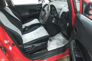 Хетчбэк Toyota Ractis 2012 года, 989000 рублей, Новокузнецк