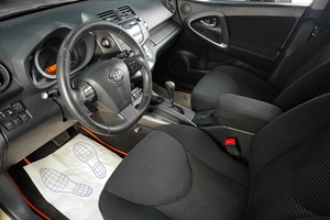 Внедорожник Toyota RAV4 2012 года, 1499000 рублей, Тюмень