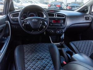 Хетчбэк Kia Ceed 2013 года, 1145000 рублей, Волгоград