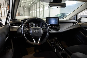 Седан Toyota Corolla 2020 года, 1890000 рублей, Ульяновск