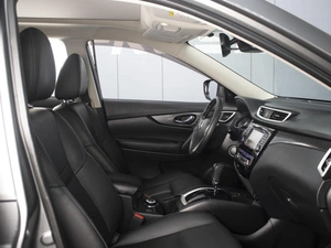 Внедорожник Nissan X-Trail 2015 года, 1540000 рублей, Омск