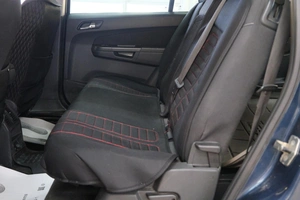 Минивэн Opel Zafira 2011 года, 729000 рублей, Омск