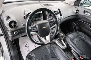 Седан Chevrolet Aveo 2012 года, 659000 рублей, Красноярск